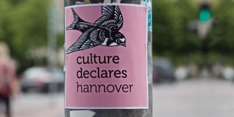 Culture Declares Hannover sign on lamp post